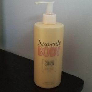 VS Heavenly Body Lotion